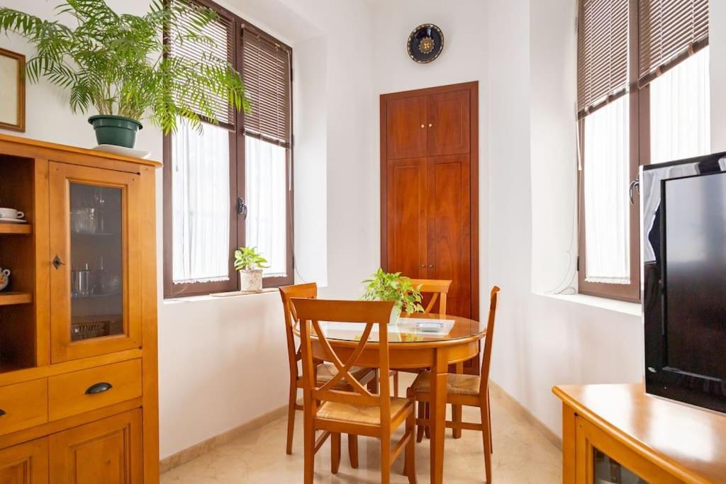 Narciso Campillo Oasis By Valcambre Apartment Seville